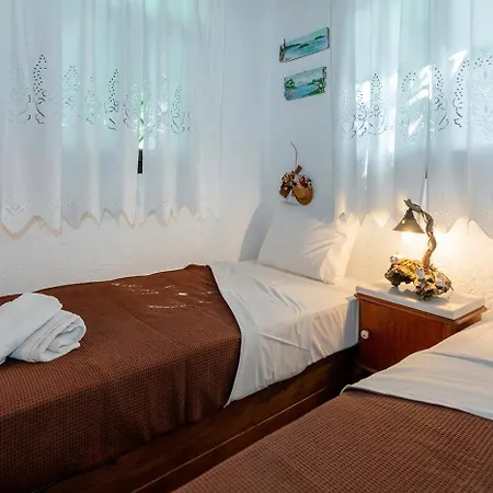 Casa vacanze Feggaropetra By The Sea Ormos Panagias