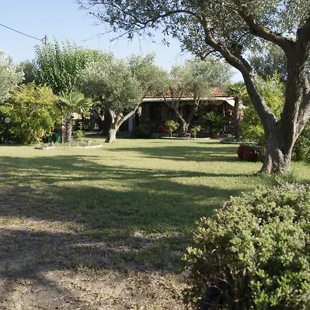 Feggaropetra By The Sea بيت للعطل *