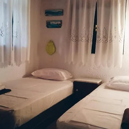 Feggaropetra By The Sea